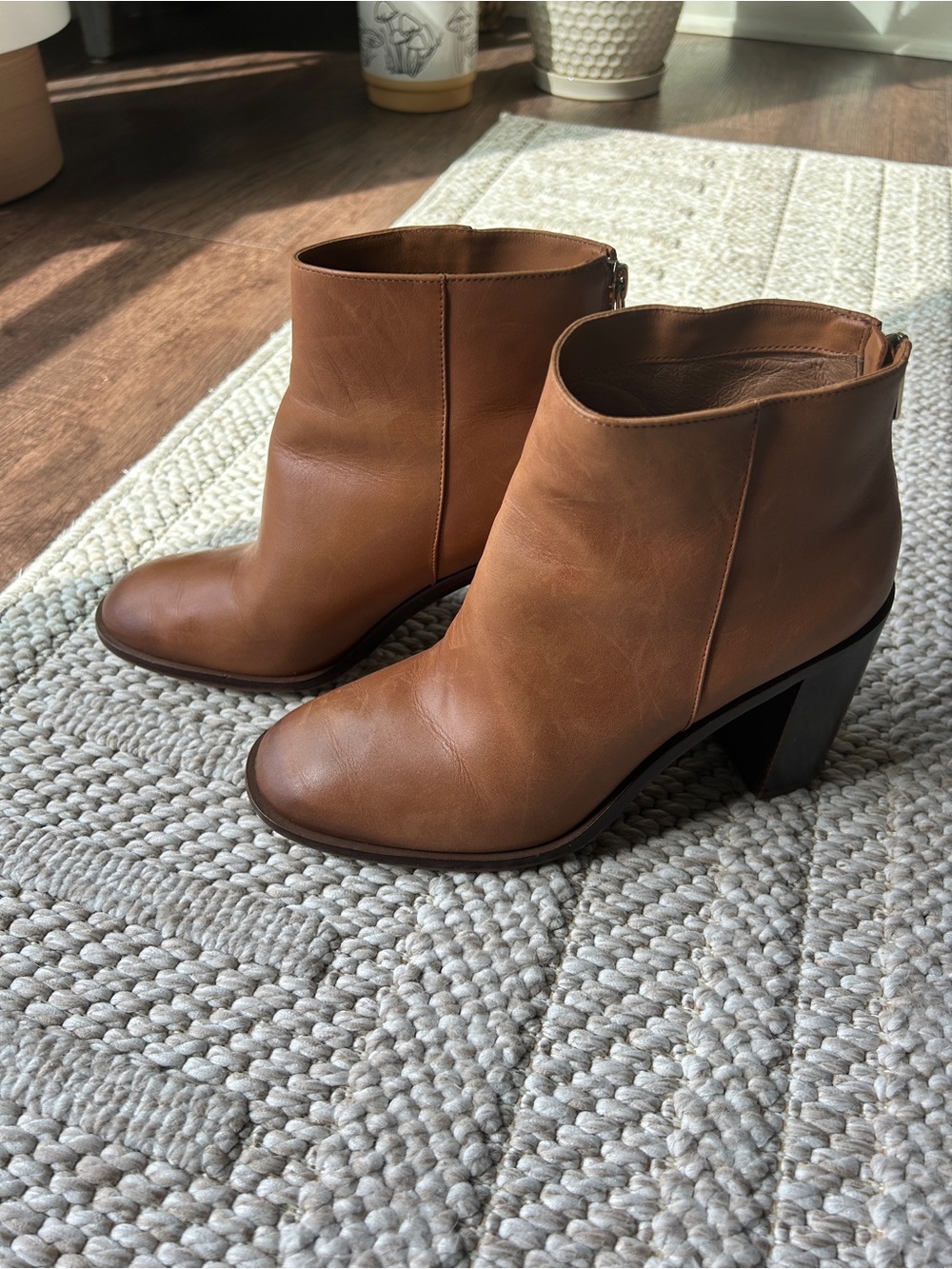 Women’s Coganc Antonio Melani Leather Ankle Boots - Stylish Block Heel